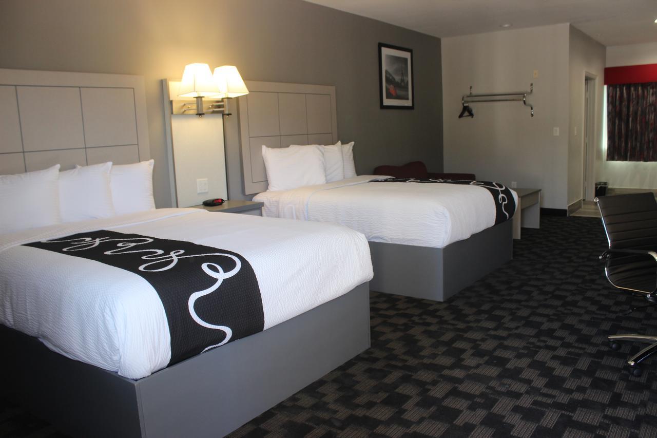 Paris Inn & Suites ภายนอก รูปภาพ