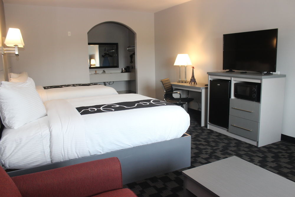 Paris Inn & Suites ภายนอก รูปภาพ